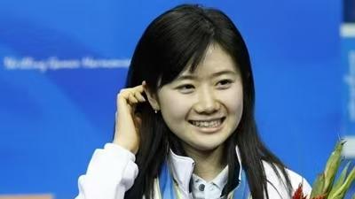 为什么中国人对日本人那么仇恨，唯独对福原爱那么宠爱？