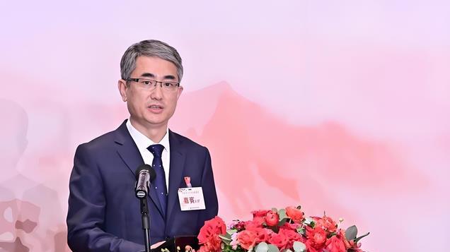 张永春：澳门特别行政区行政法务司司长