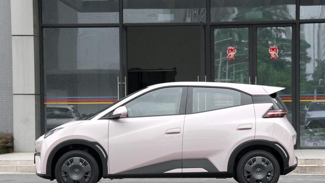 6月买新能源必看：5月最火5款车，第一名你绝对想不到！