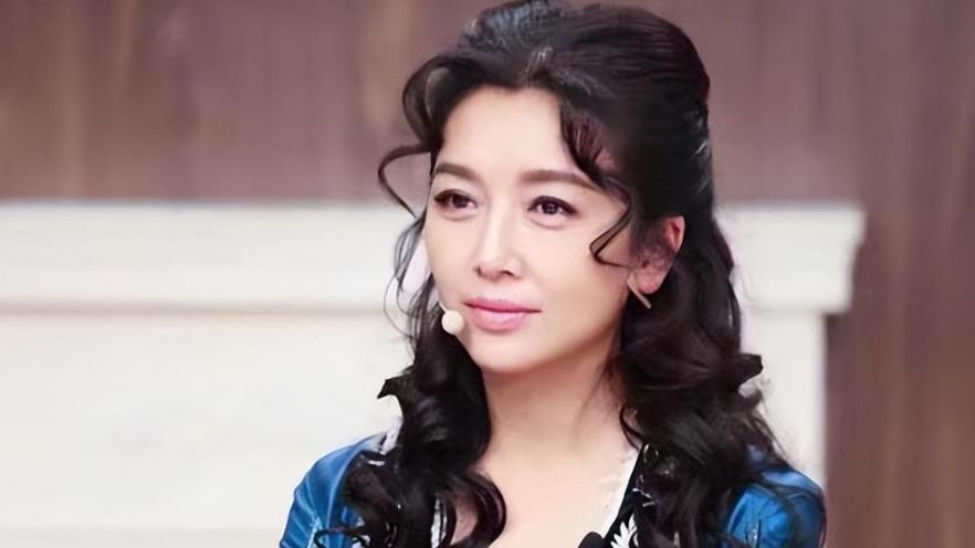 江珊相伴9年二婚老公曝光！低调演员用烟火气赢得女神心