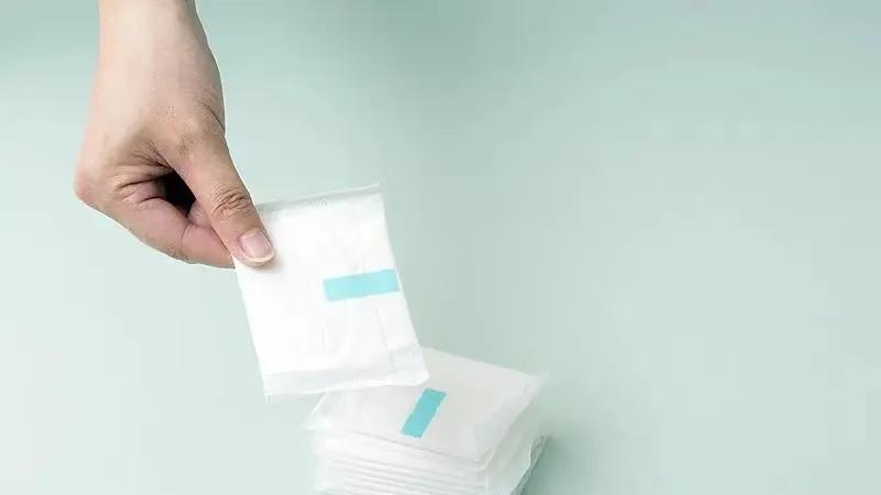 强生旗下ob卫生棉条广告现“男性拉裤”桥段，被批物化女性引众怒