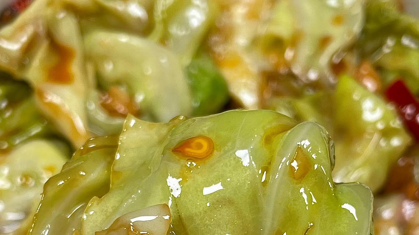 5分钟搞定！这盘酸辣包菜让我连干三碗饭