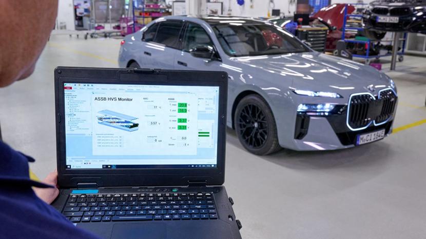 宝马牵头三方联盟，全固态原型i7落地先行