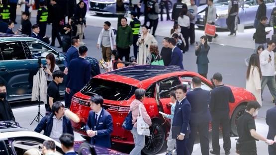 广州车展硬核吸粉，问界新M5 Ultra限时权益37794元错过难再寻