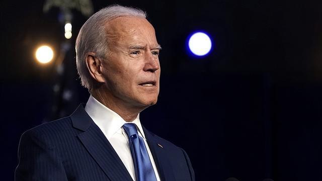 特朗普执意对中国出手，原来是上了章家敦的当，还相信中国会赔偿