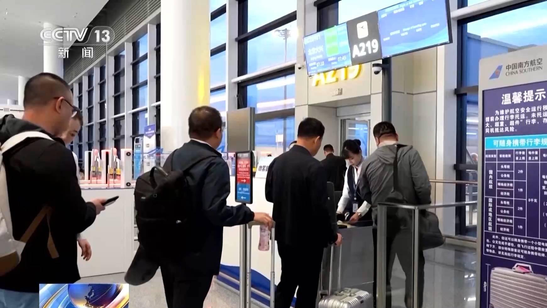 “人脸识别”“智慧海关”……乌鲁木齐国际机场北航站区试运行