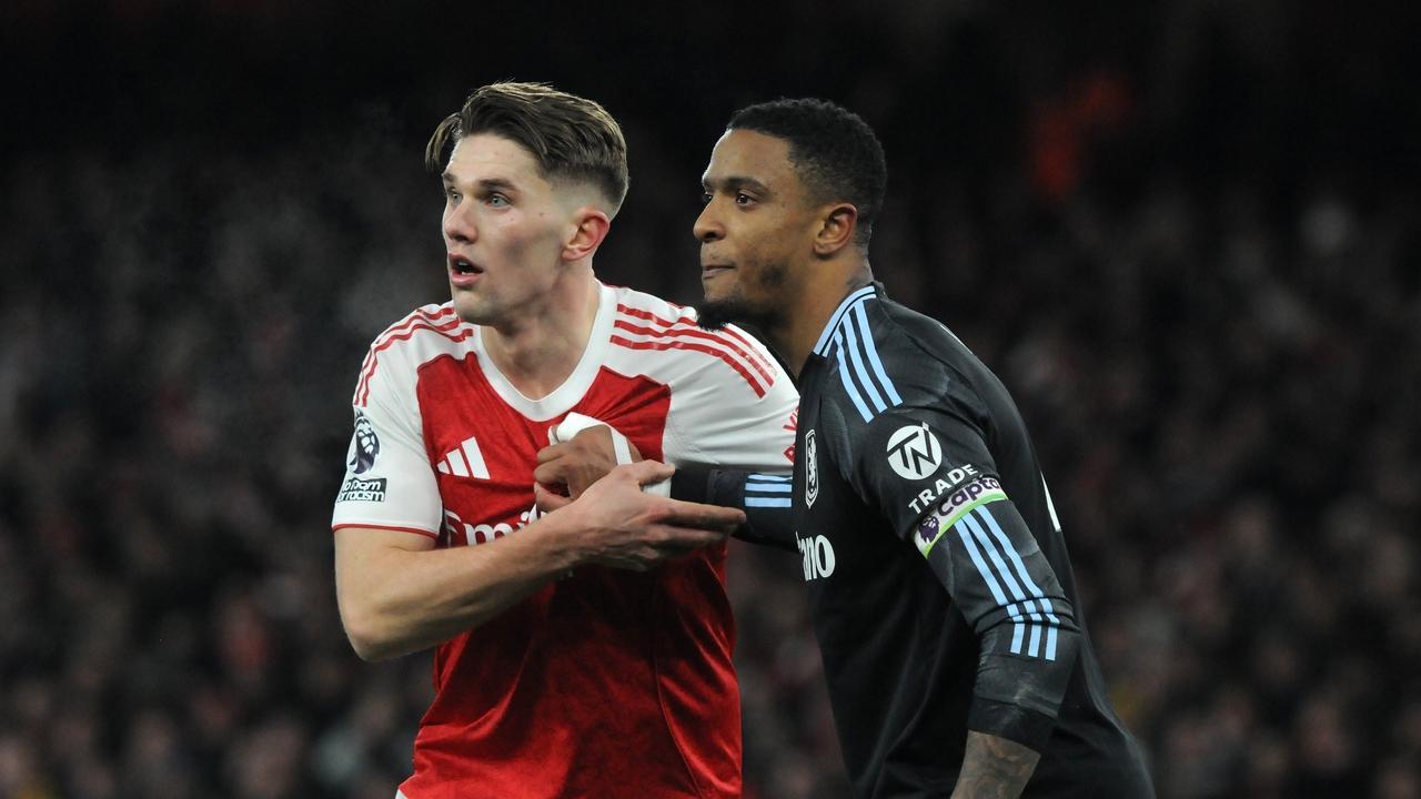 豪门悲喜夜：曼联1-1，切尔西2-2，阿森纳4-1，40岁C罗率队2-2