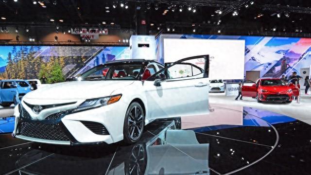 雅阁、凯美瑞、天籁怎么选？2025年最接地气的对比，看完不纠结！