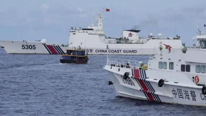 新“八国联军”南海集结遭反制 ， 中方轰-6K实弹巡航亮剑