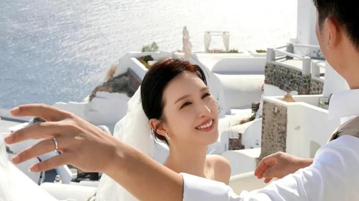 “体操女神”何傲儿：退役后与富豪林建明谈恋爱，媒人竟是自己爹