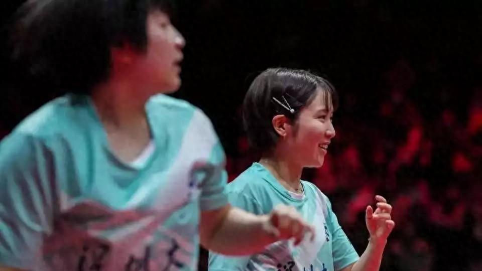 成为"救世主"的平野美宇在乒超半决赛中大显身手…国内媒体亦盛赞
