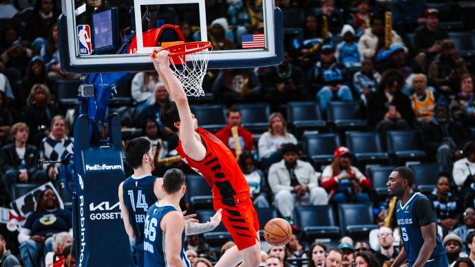 杨瀚森：NBA生涯首次首发打得不咋的，向埃迪学习大个子中锋怎么生存