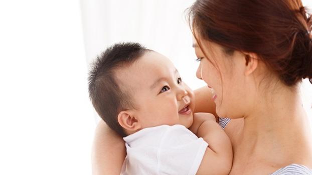 宝宝哭闹发脾气别抓狂！4个温柔应对法让亲子更亲密