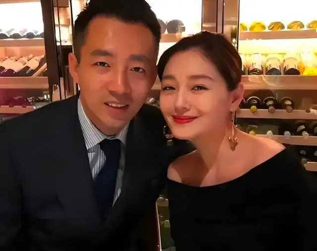 台北网友替汪小菲鸣不平，具俊晔仍在沉默，S妈称担心撑不住了