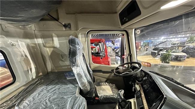 乘龙H5V创富版LNG牵引车：每年多赚4.8万元