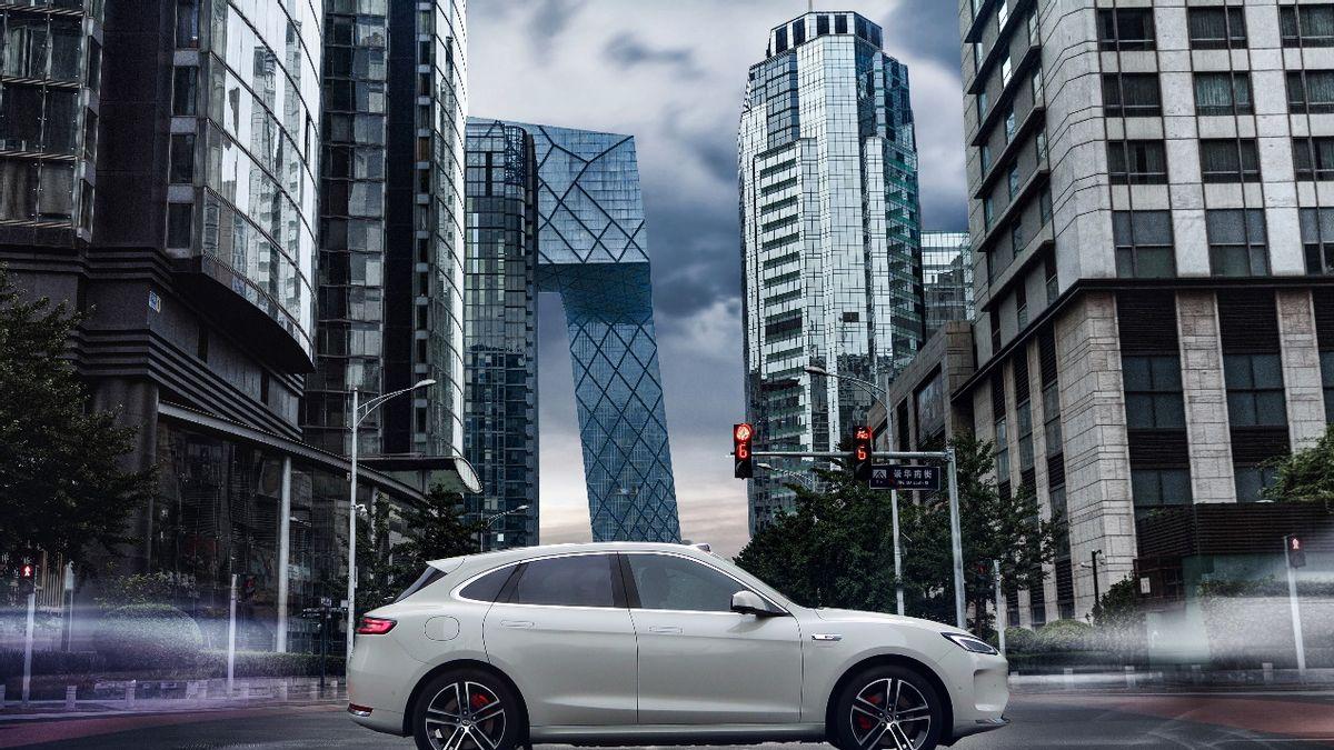 高考后学车潮来袭！智能SUV问界新M5 Ultra正被年轻人抢购