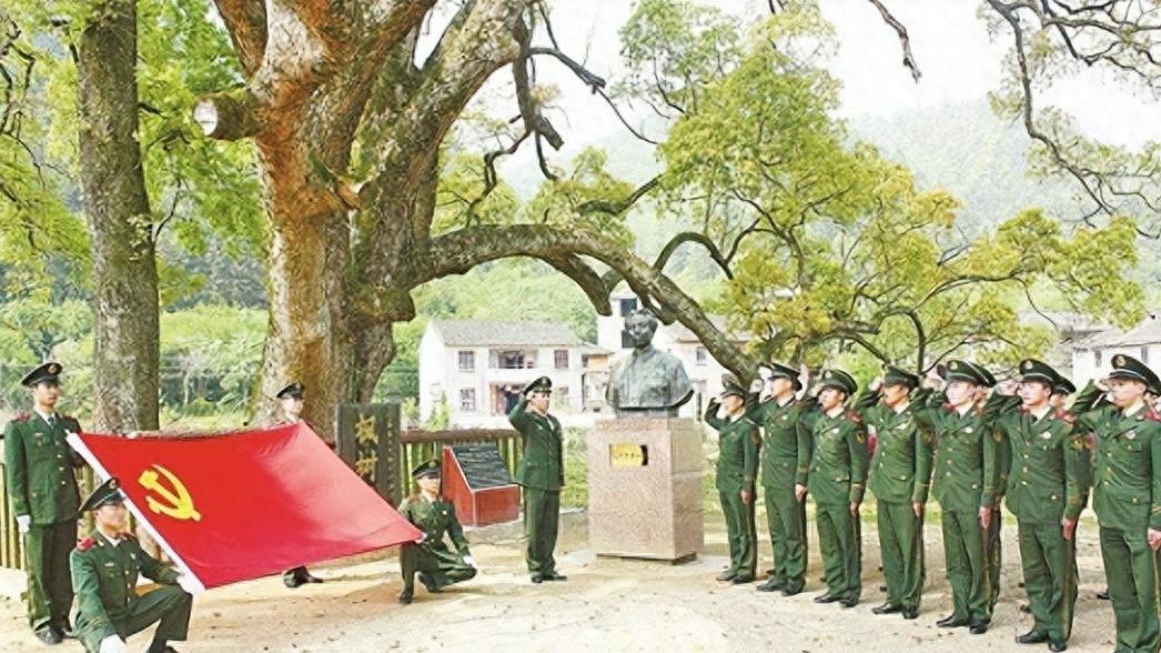 “支部建在连上”