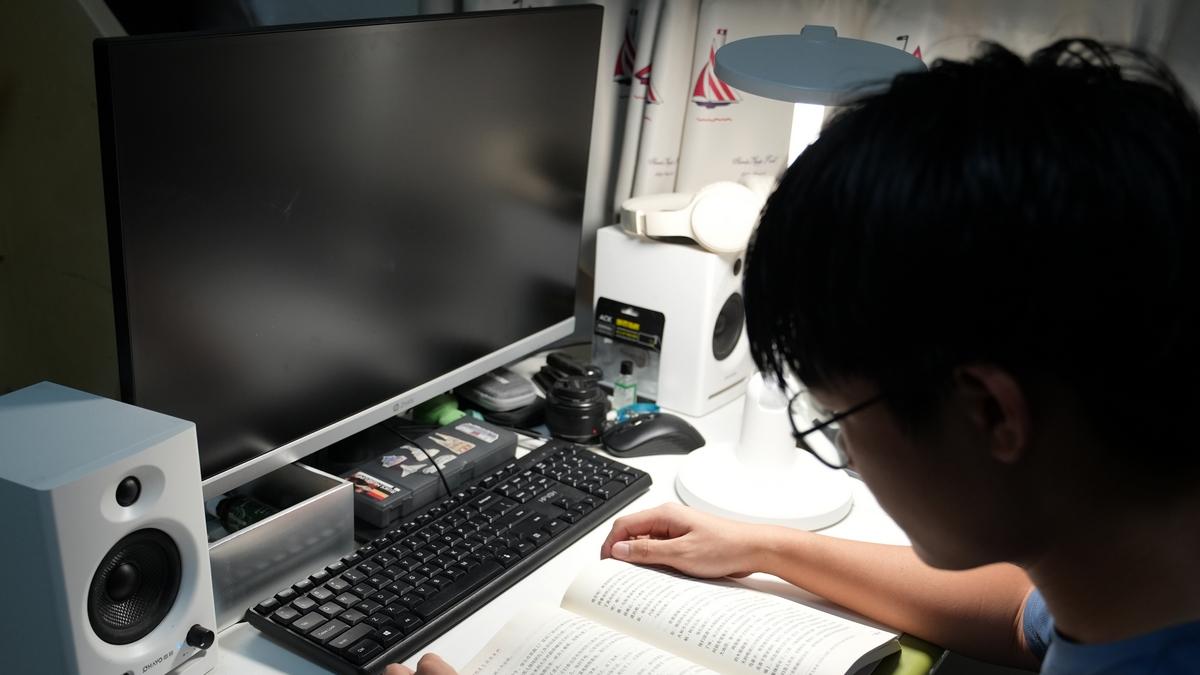 从护到养，给孩子给自己更好的Suker书客SKY护眼台灯