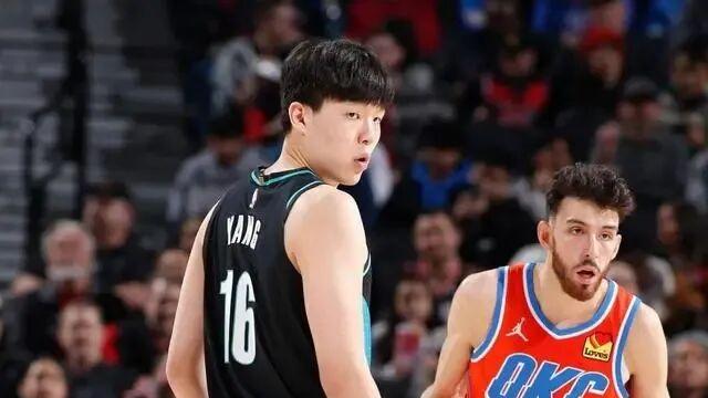 坏消息来了！开拓者不敌雷霆！杨瀚森又被打回原形，斯普利特说的没错