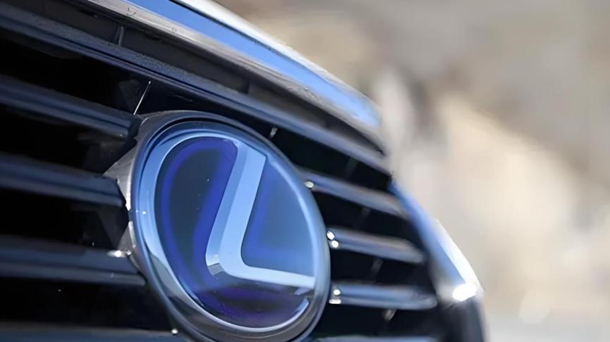 雷克萨斯：当“慢”成为代价