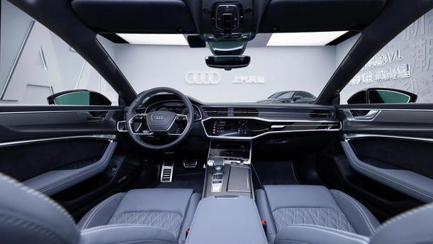 奥迪“颜值王”上市：20多万大轿跑，性价比超A6L，知道的人不多