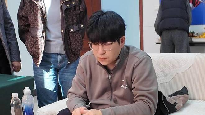 泰山脚下围甲好戏上演 象牙塔里山东银丰战平沪旅