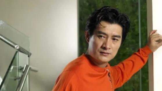 网友批黄安爱国炒作，本人回应：如果爱国可以发财，那你为啥不爱国