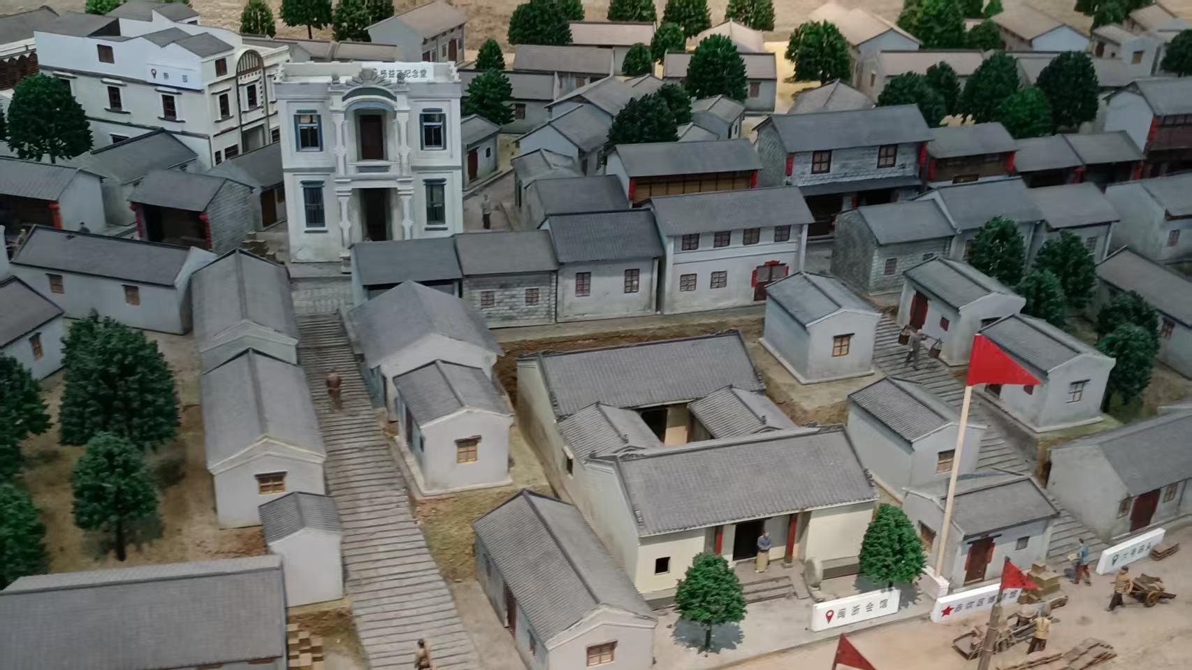 广州湾男人1924年还留着长发辫？