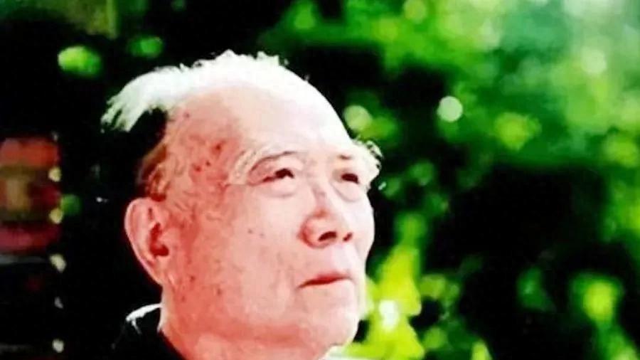 家国情怀，铁骨铮铮，继续革命？