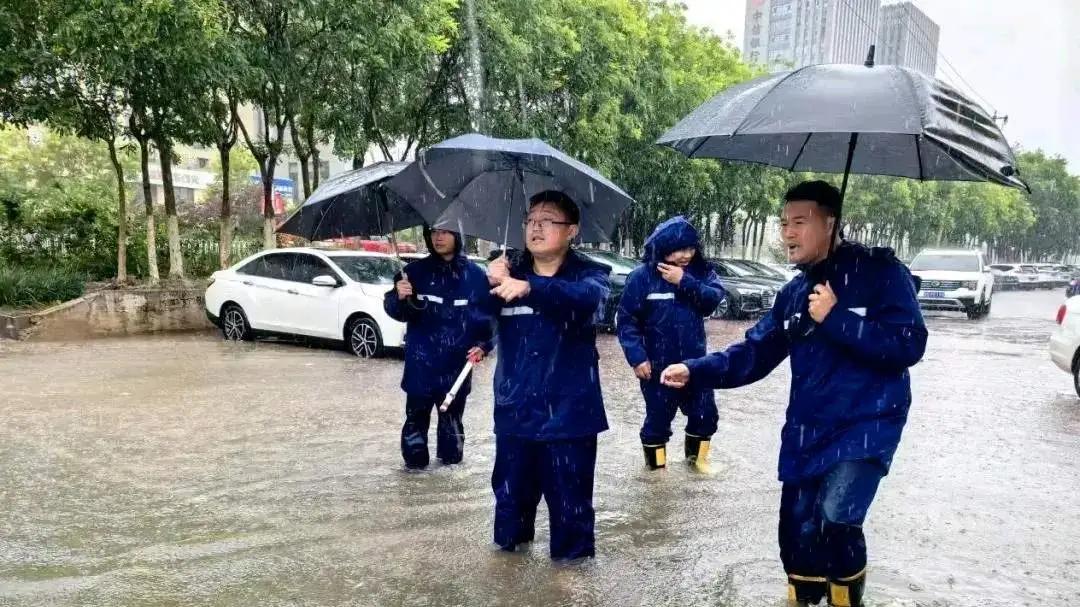当雨季遇上峰会：一场城市的成人礼