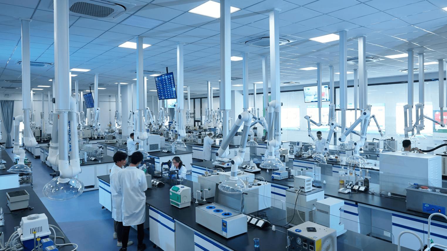 龙蟠润滑油：用专利技术守护每一次征途，照顾好全球每一台汽车和装备