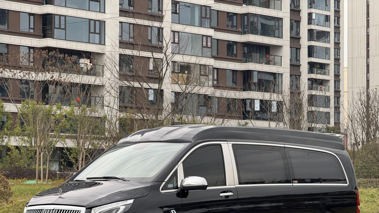 7座大空间，宜商宜家，2021款奔驰威霆，26.5万开回家！