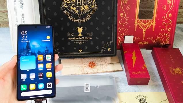 国产TURBO手机开拓者，魔法定制版颜值高，百万跑分流畅玩游戏