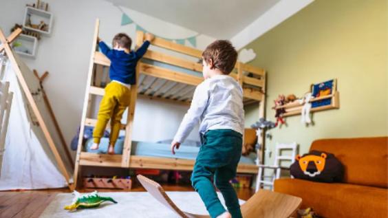 你是否愿意站在孩子的角度，理解他们的困难与挑战？