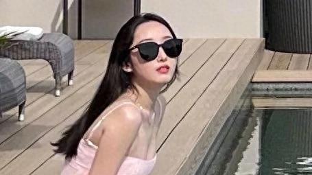 蒋梦婕：“腿精” 之名，实至名归的魅力传奇