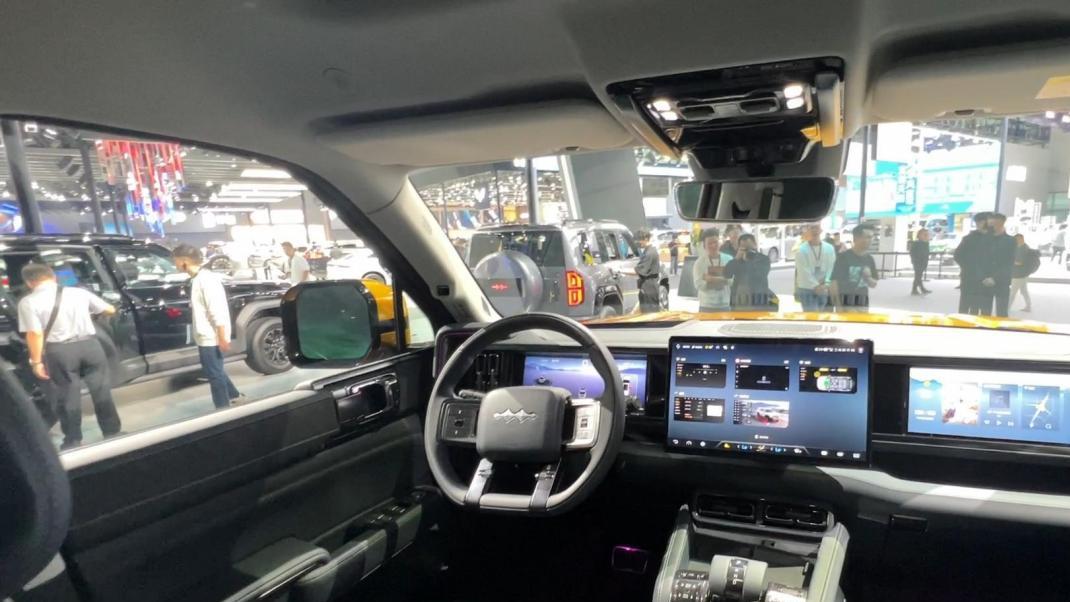 新车丨零跑BYD五菱多款新车上市，加量不加价，再增配11项功能