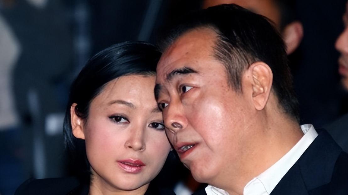 风水轮流转，当年嘲讽倪萍是老女人的陈红，竟也落到今天这个下场