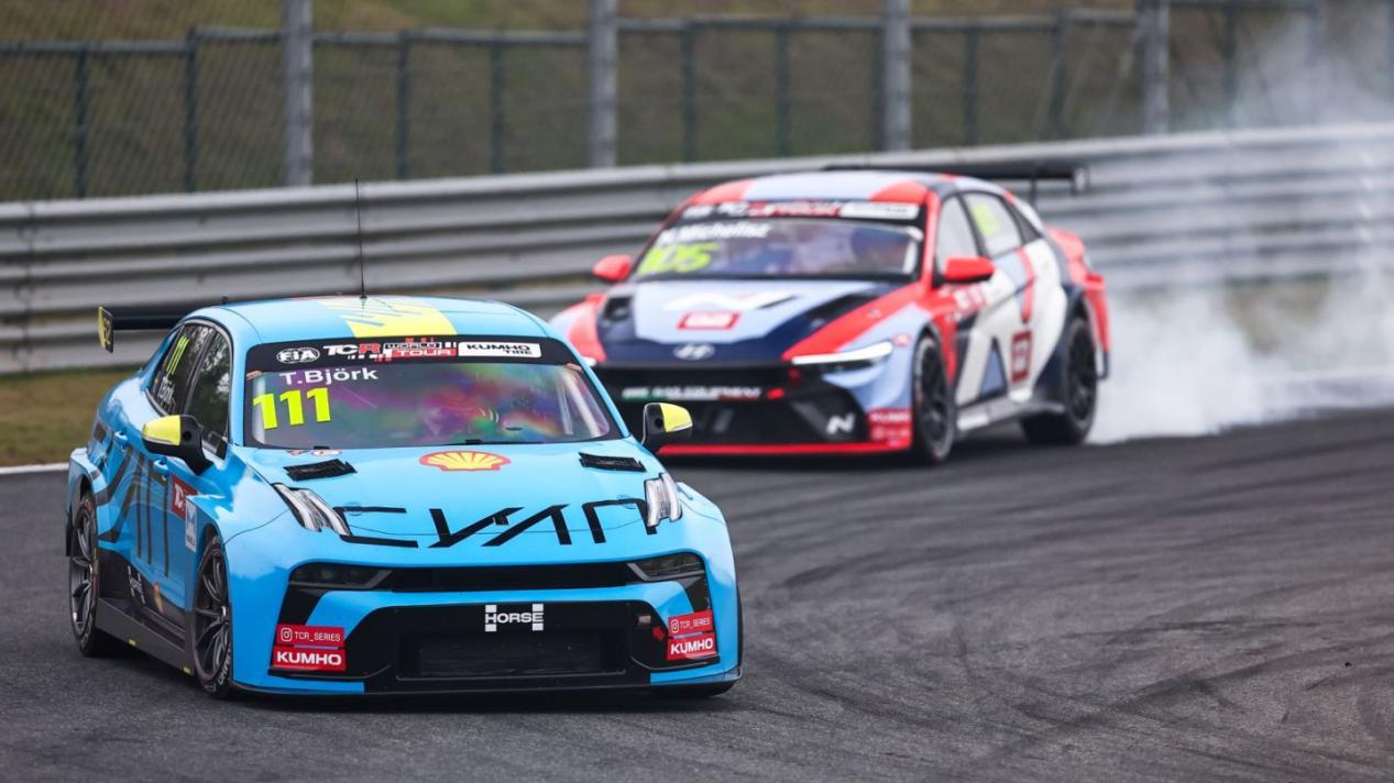 中国速度高光时刻！领克车队株洲三连冠秀翻全场