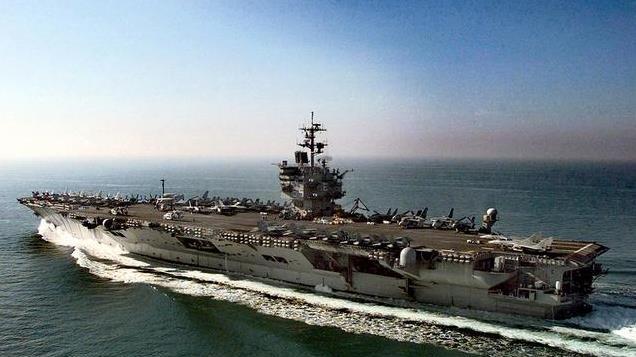 美军6艘核航母齐聚船厂，网友这是要对付中国？