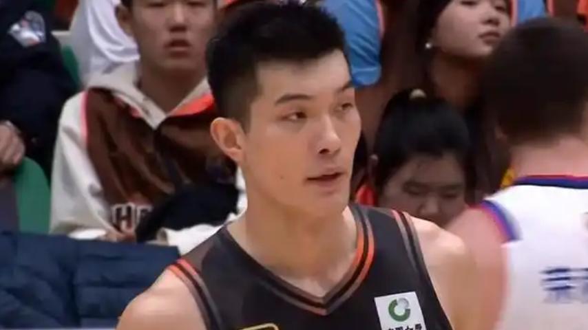 外线奇袭解痼疾，内线隐忧成屏障——山东男篮高开低走，102比106以4分惜败广厦暴露新阵磨合阵痛