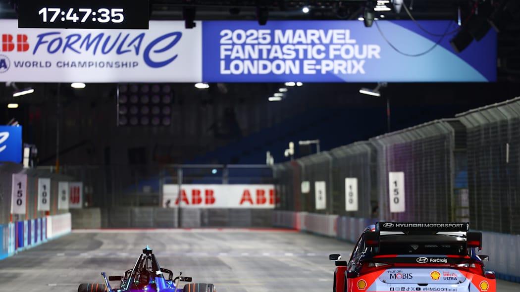 Fourmaux 在韩泰汽车电影跨界中与 Formula E Machinery 较量