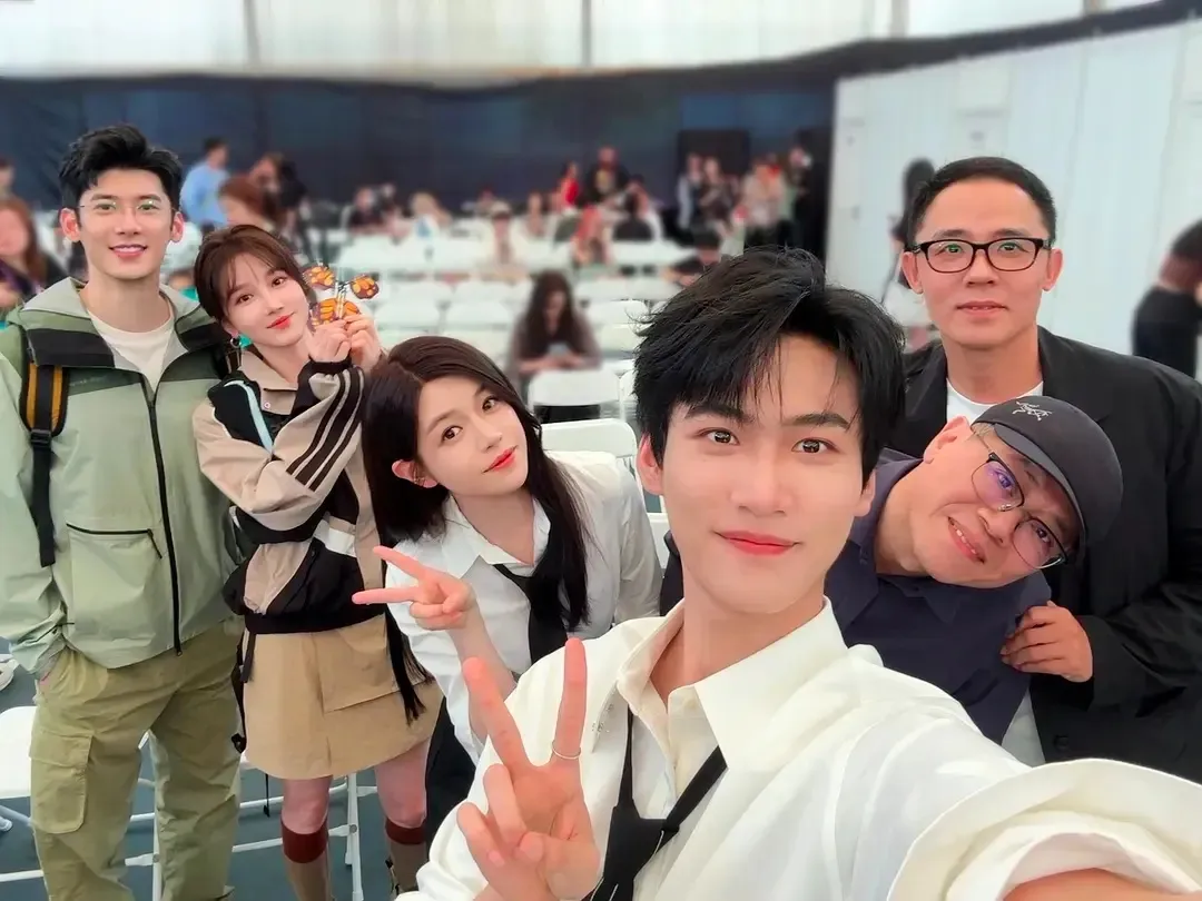 陈妍希主演偶像剧《狙击蝴蝶》收官，连续3天拿下卫视收视第1，19岁贫困山区男主爱上28岁离异女主