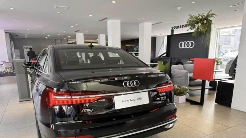 奥迪A6L持续火爆！30天卖出10333辆，家用推荐这两款