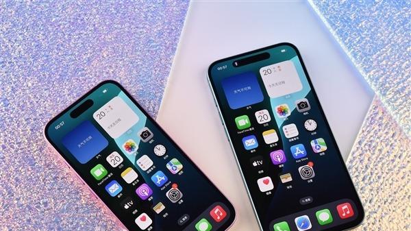 小米17差太远！iPhone17国内卖爆：间接降价太给力！苹果紧急增产