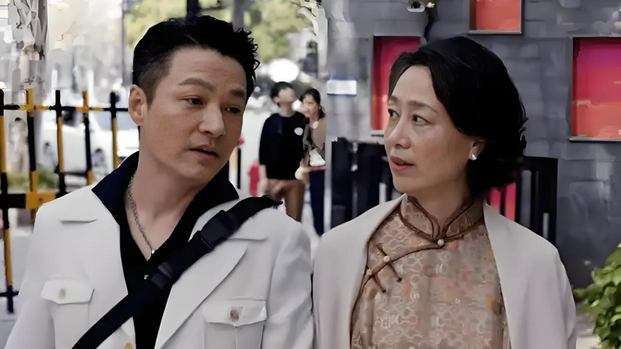 蛮好的人生：60岁周淑芳交往40岁小男友，中年阿姨如此为爱疯狂？