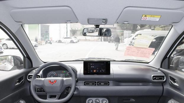 全新五菱宏光增程版开启预售，纯电续航50公里，起售价6.88万元