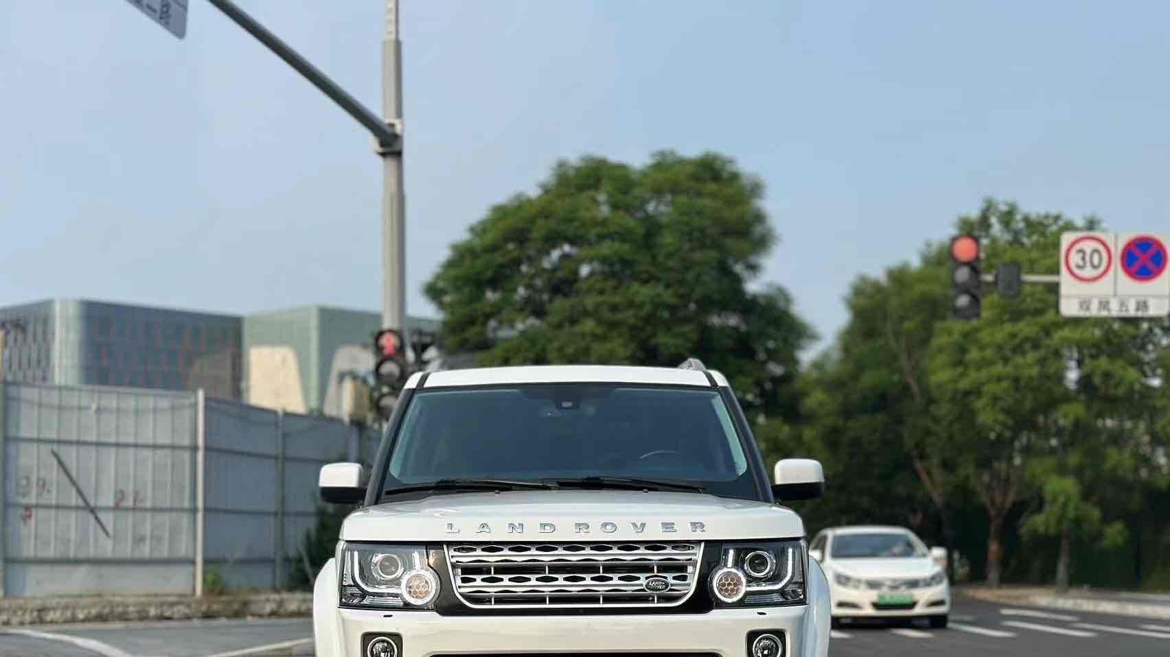 硬派越野15万圆你路虎梦：2012款发现柴油版，3.0T动力强劲！