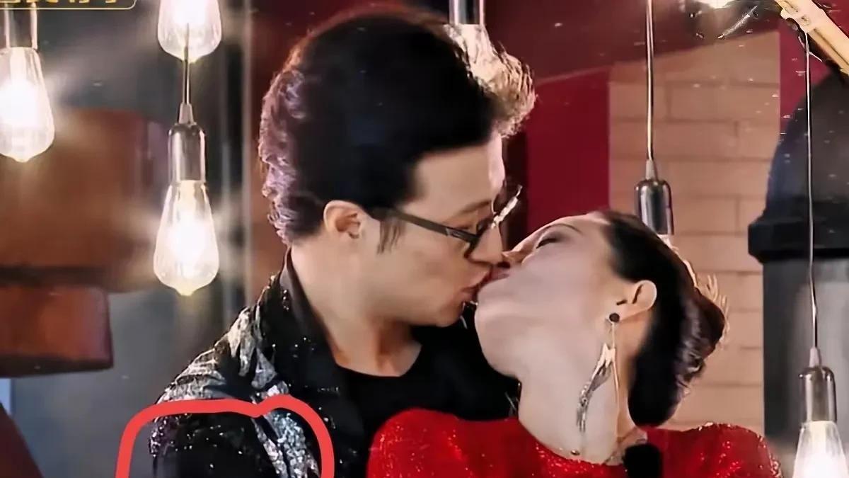 汪峰章子怡婚姻疑似破裂



十年感情，说散就散？汪峰和章子怡的婚姻，曾经是多少