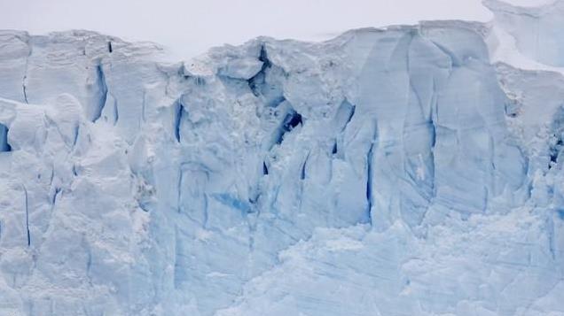 科学家已确认，在南极几千米厚的冰盖下，还藏着“另一个世界”