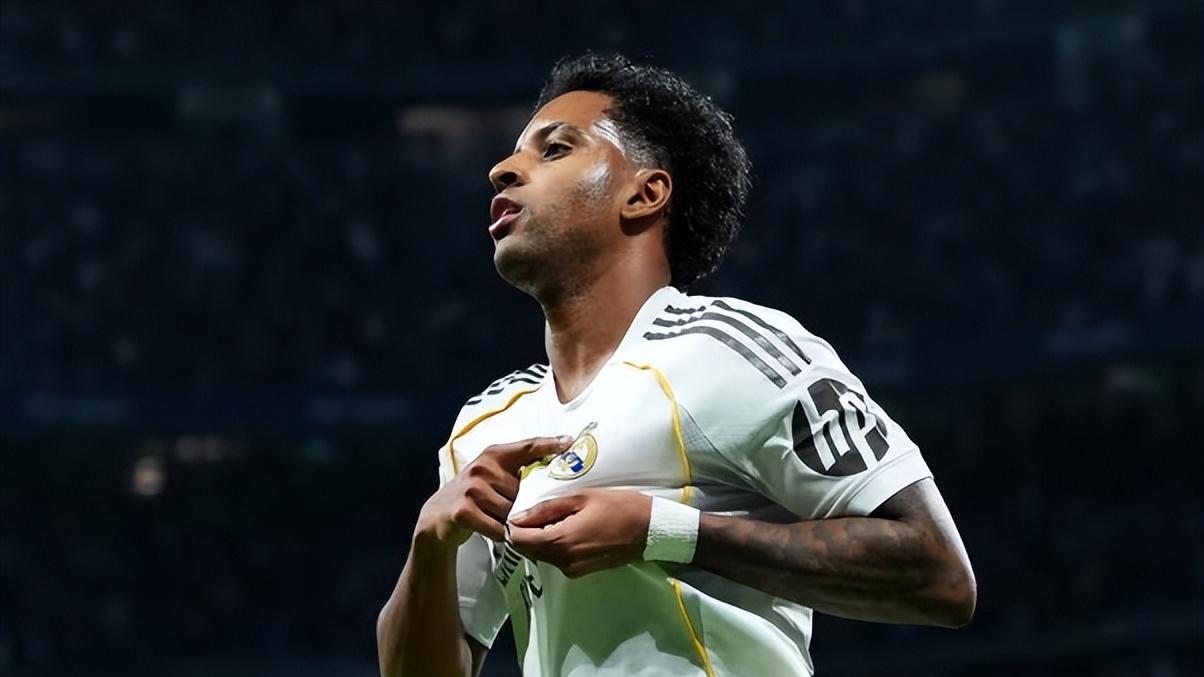 名记罗马诺爆料 曼城会继续求购罗德里戈 瓜帅3点原因对他念念不忘